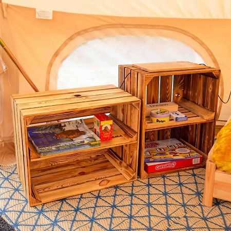 Roaches Retreat Family Glampsite, Rocky Reach Bell Tent With Outdoor Adventures And Campfire Nights Upper Hulme Esterno foto